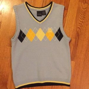 Izod sweater vest
